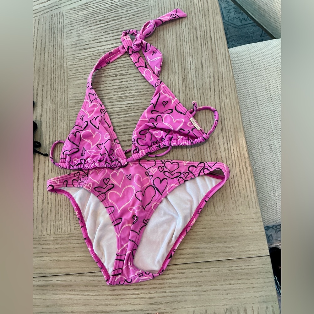 Ladies Sz M Billabong Pink Heart Bikini Set